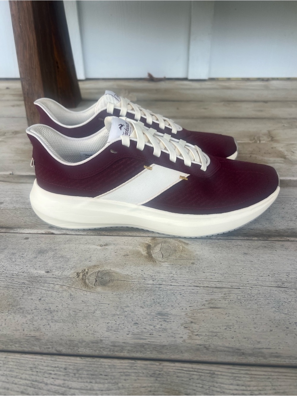 Tracksmith Eliot Runner in Wine/Ivory - Women’s 9.5 (Men’s 8)